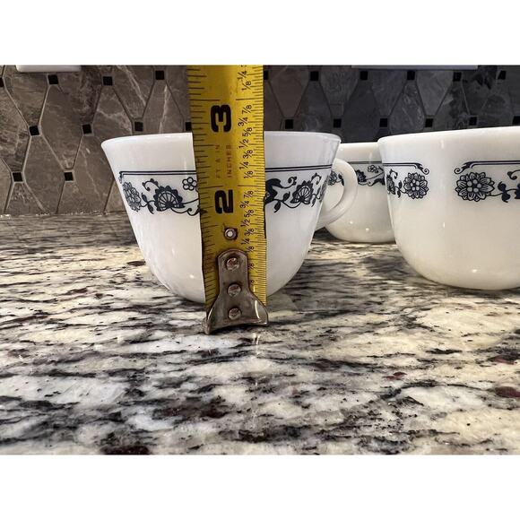 Corning Corelle Old Town Blue Onion Milk Glass Mugs Round Handle Vintage Set/4 - Picture 5 of 7